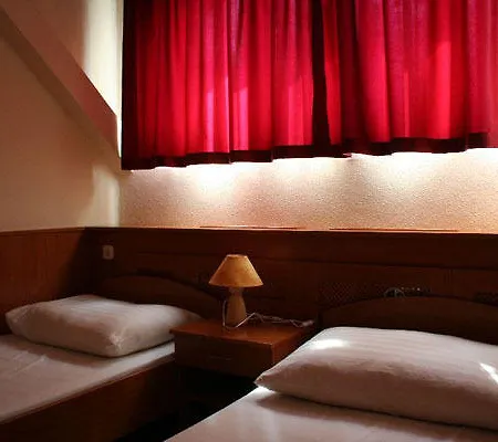 Bed & Breakfast Arany Kakas Fogado *