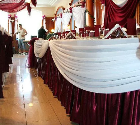 Couette-café Arany Kakas Fogado Petervasara