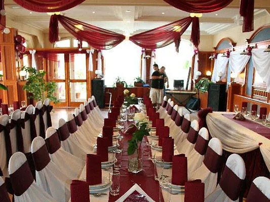 Bed & Breakfast Arany Kakas Fogado *